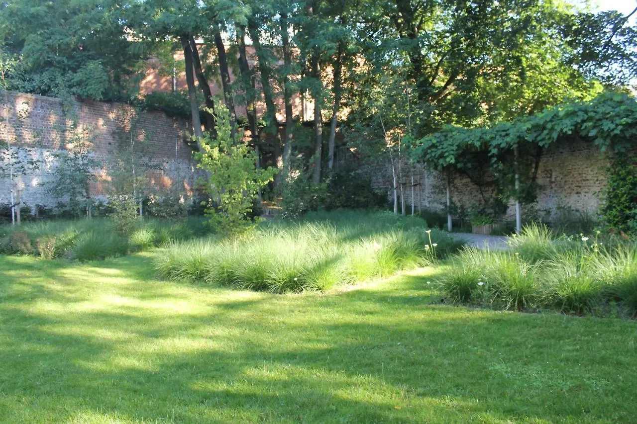 Canopee Guesthouse 0*, Ixelles