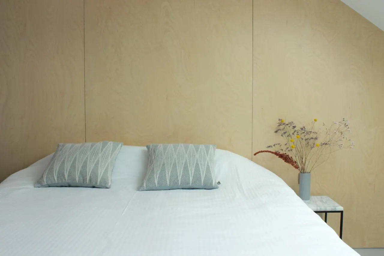 Canopee Guesthouse Bed & Breakfast